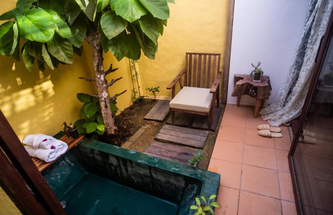 Leranda Homestay Hué Extérieur photo