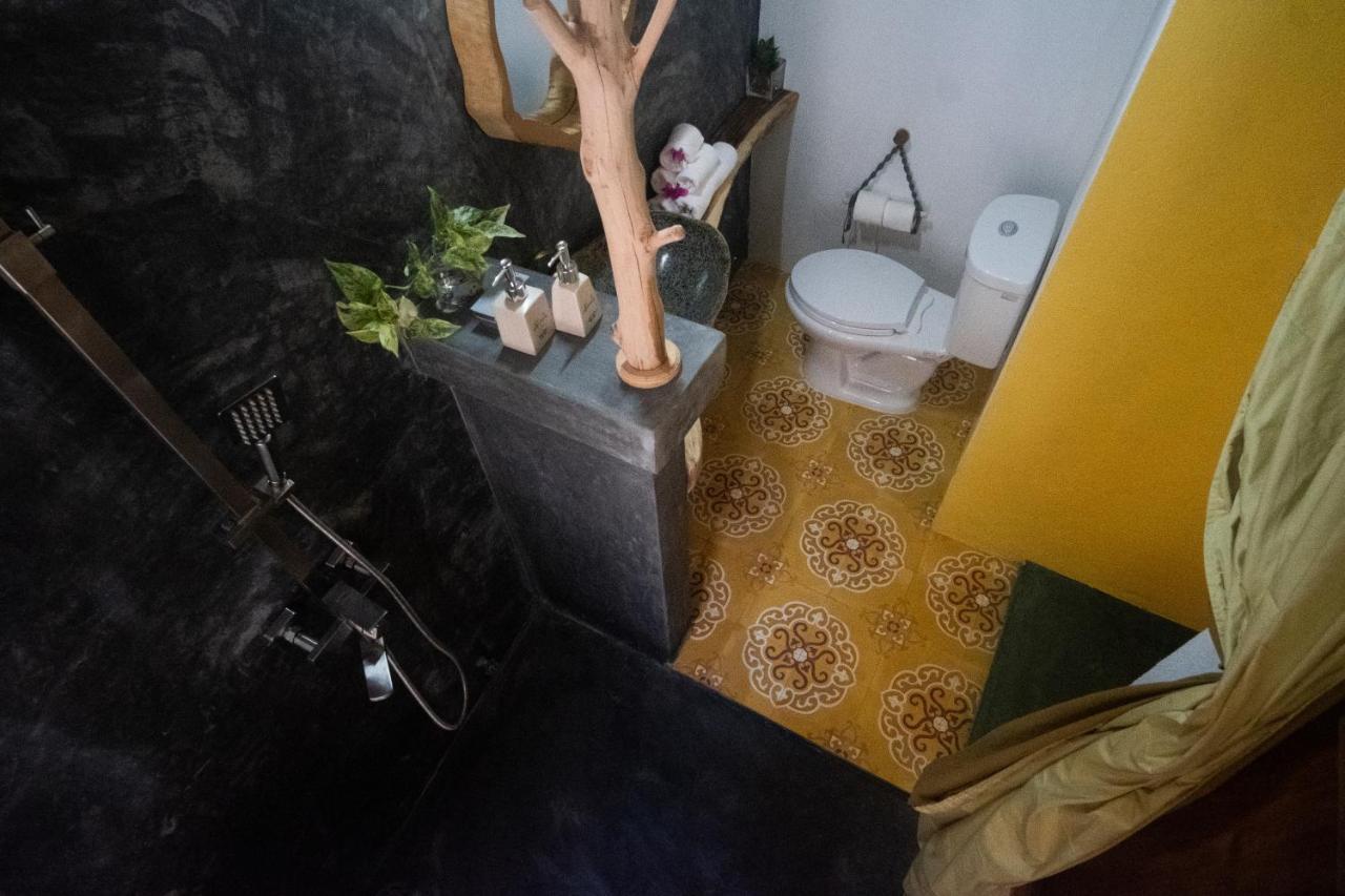 Leranda Homestay Hué Extérieur photo