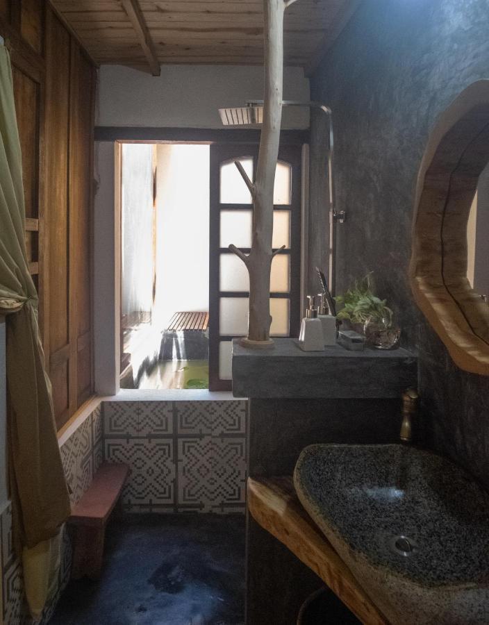 Leranda Homestay Hué Extérieur photo