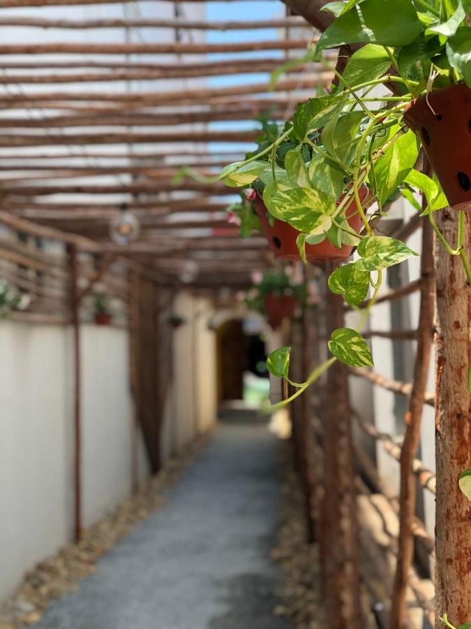 Leranda Homestay Hué Extérieur photo
